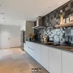 Casa vacanze Maison Odett - Fully Renovated House For 10 People