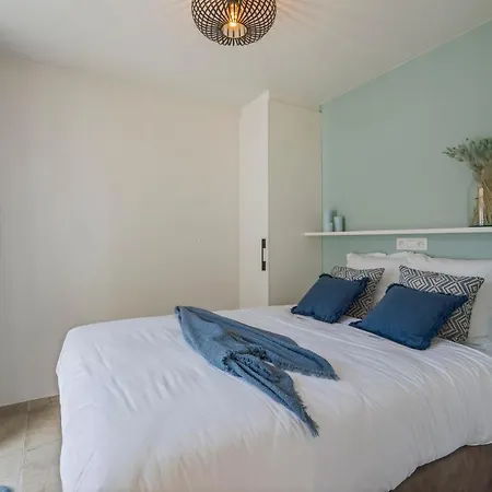 Holiday home Maison Odett - Fully Renovated House For 10 People